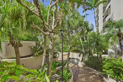 520 Brickell Key Dr #A1015, Miami, FL 33131 - Photo 33