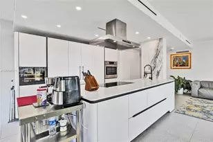 520 Brickell Key Dr, Miami, FL 33131 - Photo 5