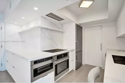 90 Alton Rd #2407, Miami Beach, FL 33139 - Photo 11