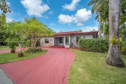 7701 Center Bay Dr, North Bay Village, FL 33141 - Photo 5
