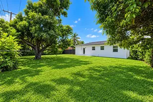 3510 NW 82nd St, Miami, FL 33147 - Photo 31