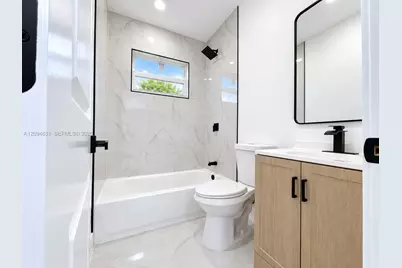 3510 NW 82nd St, Miami, FL 33147 - Photo 21