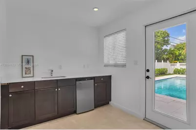 20330 Highland Lakes Blvd, Miami, FL 33179 - Photo 17