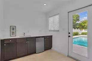 20330 Highland Lakes Blvd, Miami, FL 33179 - Photo 17