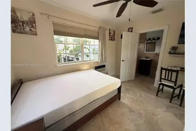 3889 NW 5th St, Miami, FL 33126 - Photo 15