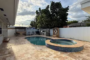 3889 NW 5th St, Miami, FL 33126 - Photo 21
