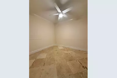 3889 NW 5th St, Miami, FL 33126 - Photo 9