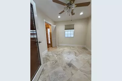 3889 NW 5th St, Miami, FL 33126 - Photo 7