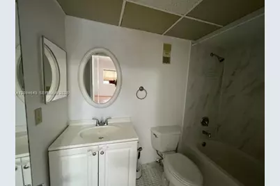 470 Executive Center Dr #2E, West Palm Beach, FL 33401 - Photo 5