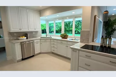 7521 SW 175th St, Palmetto Bay, FL 33157 - Photo 15