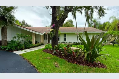 7521 SW 175th St, Palmetto Bay, FL 33157 - Photo 3