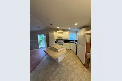 21631 NW 8th Ct #H, Pembroke Pines, FL 33029 - Photo 33
