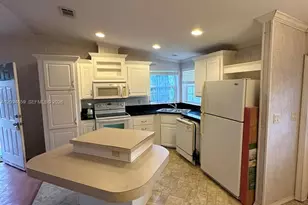 21631 NW 8th Ct, Pembroke Pines, FL 33029 - Photo 39