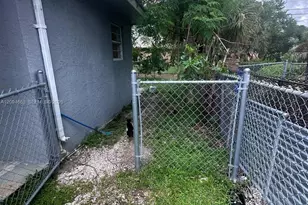2837 NW 9th Ct, Fort Lauderdale, FL 33311 - Photo 17
