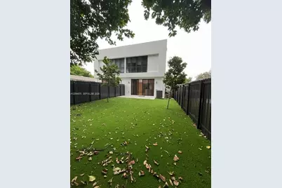 919 NW 55th St #921, Miami, FL 33127 - Photo 13
