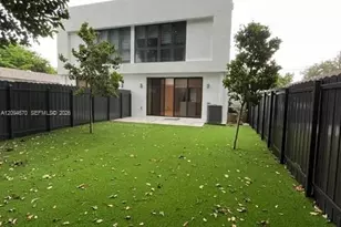 919 NW 55th St, Miami, FL 33127 - Photo 13