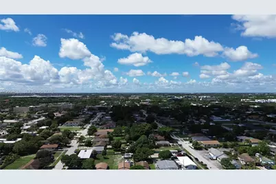 237 S Dixie Hwy, Deerfield Beach, FL 33441 - Photo 3