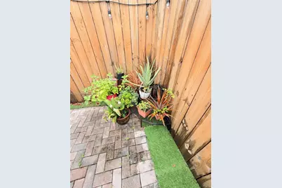 9947 NW 10th Ter, Miami, FL 33172 - Photo 31