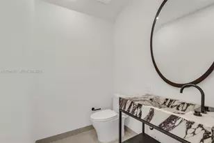 2200 Brickell Ave, Miami, FL 33143 - Photo 15