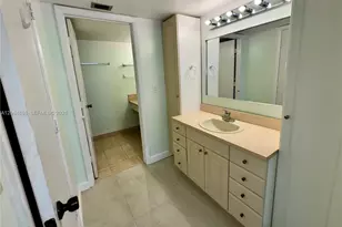 1201 S Ocean Dr, Hollywood, FL 33019 - Photo 9