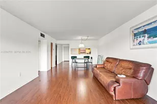 10253 NW 9th St Circle, Miami, FL 33172 - Photo 19
