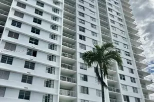 500 Bayview Dr, Sunny Isles Beach, FL 33160 - Photo 25