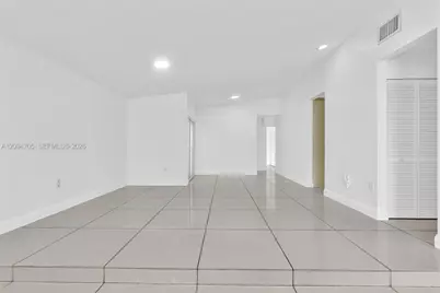 616 NE 195th St, Miami, FL 33179 - Photo 11