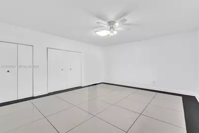 616 NE 195th St, Miami, FL 33179 - Photo 37
