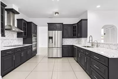 616 NE 195th St, Miami, FL 33179 - Photo 27