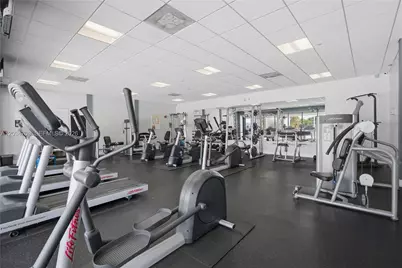3675 N Country Club Dr #204, Aventura, FL 33180 - Photo 15