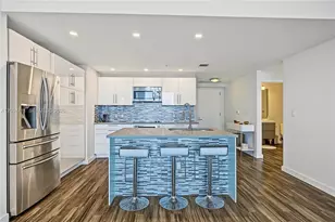 1900 N Bayshore Dr, Miami, FL 33132 - Photo 3