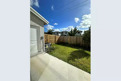 1245 NW 3rd Ln, Florida City, FL 33034 - Photo 7