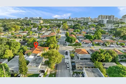 445 SW 36th Ave, Miami, FL 33135 - Photo 3