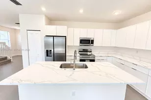 2518 SE 26th Ter, Homestead, FL 33035 - Photo 5