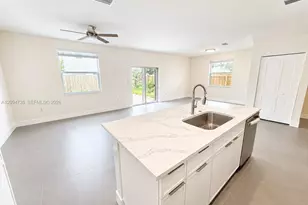 2518 SE 26th Ter, Homestead, FL 33035 - Photo 3