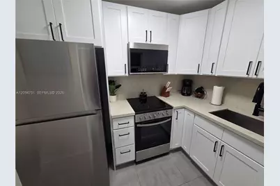 1044 NW 64th St, Miami, FL 33150 - Photo 5