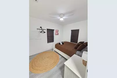 1044 NW 64th St, Miami, FL 33150 - Photo 9