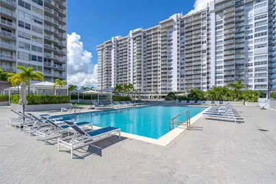 18071 Biscayne Blvd #303, Aventura, FL 33160 - Photo 25