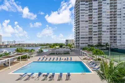 18071 Biscayne Blvd #303, Aventura, FL 33160 - Photo 23