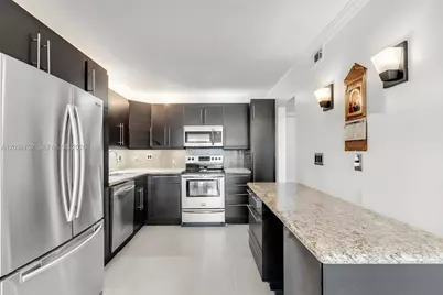 18071 Biscayne Blvd #303, Aventura, FL 33160 - Photo 11