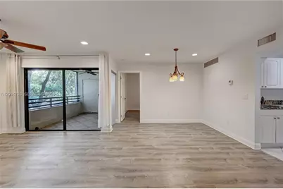 9858 NW 3rd St #9858, Plantation, FL 33324 - Photo 11