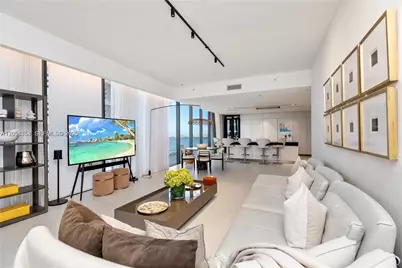 1000 Biscayne Blvd #3502, Miami, FL 33132 - Photo 27