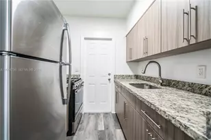 7911 Abbott Ave, Miami Beach, FL 33141 - Photo 7