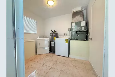 1130 Kasim St, Opa Locka, FL 33054 - Photo 25