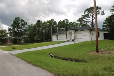 728 Glacier Ave, Other City - In The State Of Florida, FL 33974 - Photo 5