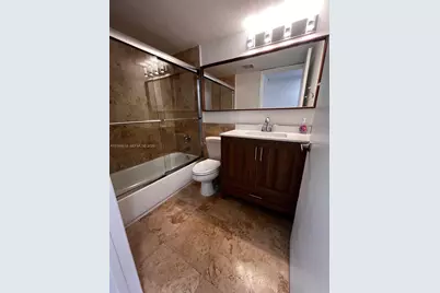16851 NE 35th Ave #32, North Miami Beach, FL 33160 - Photo 17