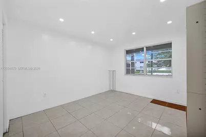 13101 Memorial Hwy #104, North Miami, FL 33161 - Photo 9