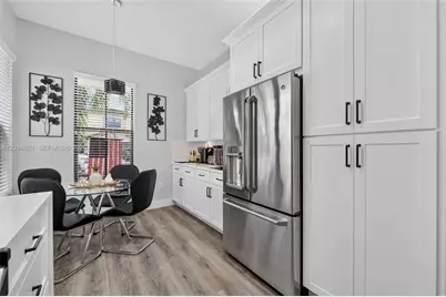 3226 W 97th St, Hialeah, FL 33018 - Photo 13