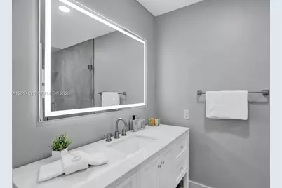63 SE 5th Ave, Deerfield Beach, FL 33441 - Photo 11