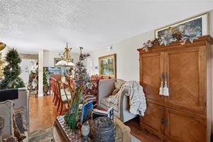 204 Lake Pointe Dr, Oakland Park, FL 33309 - Photo 13